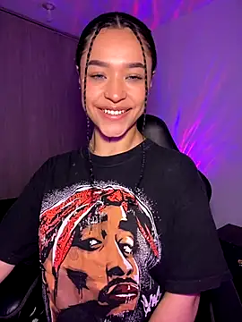 Crystal Dluna online show from October 13, 5:13 pm