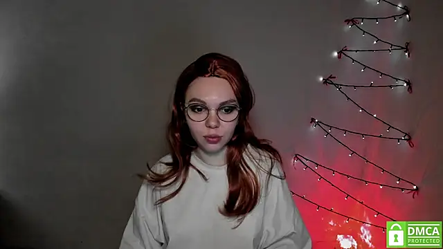 whoa-hoa-hoa-hoa-hoa online show from December 18, 3:11 pm