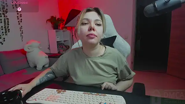 whoa-hoa-hoa-hoa-hoa online show from February 9, 3:54 am