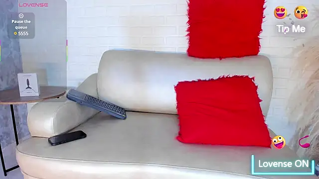 KENDER21  online show from February 25, 3:49 pm