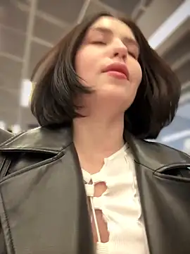 meow girl online show from December 23, 12:52 pm