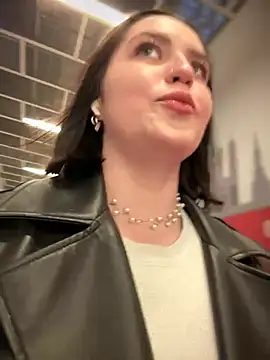 meow girl online show from January 10, 10:06 am