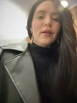 meow girl online show from February 7, 3:08 pm