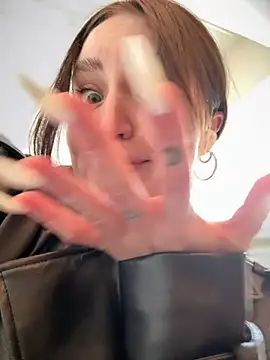 meow girl online show from March 11, 8:52 am