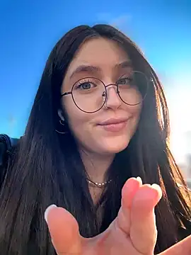 meow girl online show from March 7, 12:35 pm