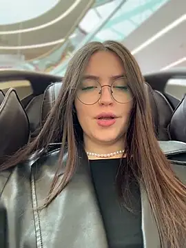 meow girl online show from March 25, 10:10 am