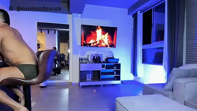 Maximo Marcelo online show from January 14, 2:08 am