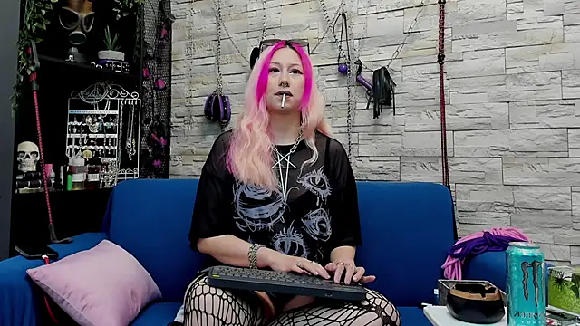 CruelMistress online show from December 18, 2:10 am