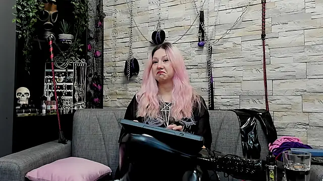 CruelMistress online show from March 19, 2:27 am
