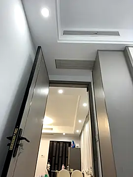 xyebobs online show from September 21, 3:02 pm