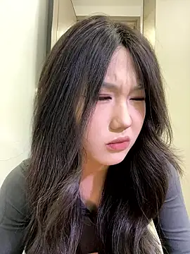 xyebobs online show from January 19, 3:38 pm