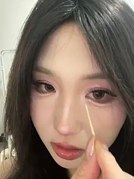 Snapshot of xyebobs chatting on March 12, 4:35 pm xyebobs online show from March 12, 4:35 pm