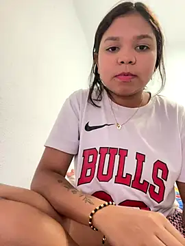 Amaia Nomi online show from September 9, 11:15 pm