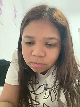 Amaia Nomi online show from September 15, 9:59 pm