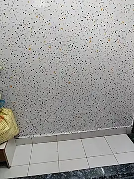 Snapshot of milf-kaira chatting on March 20, 2:19 am milf-kaira online show from March 20, 2:19 am