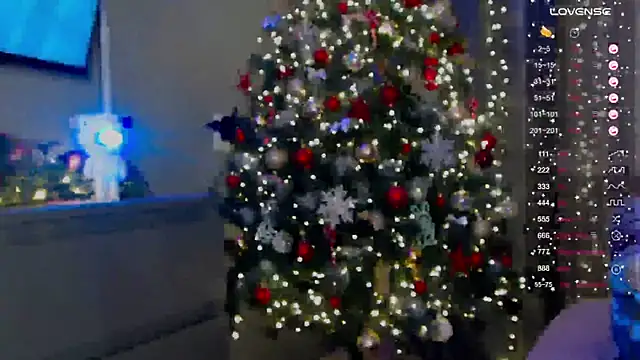  Sexy-Mia  online show from December 10, 7:11 pm