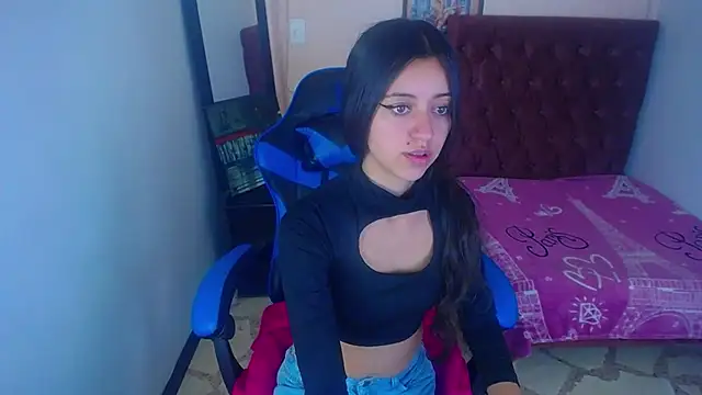 Snapshot of zoe_connor19 chatting on January 24, 8:00 pm zoe connor19 online show from January 24, 8:00 pm