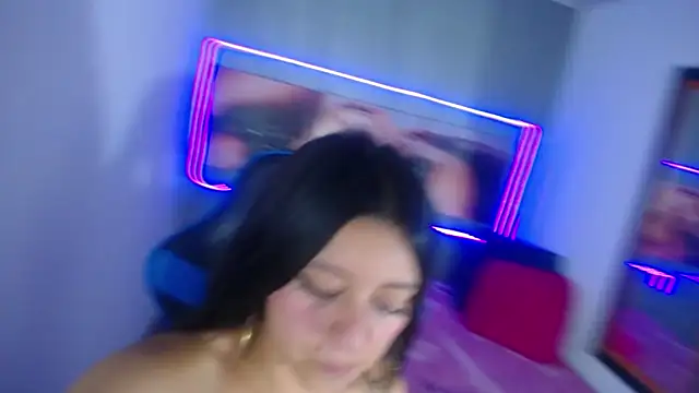 Snapshot of zoe_connor19 chatting on March 12, 12:31 am zoe connor19 online show from March 12, 12:31 am
