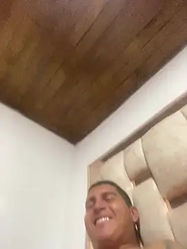 Snapshot of Little_aphrodite chatting on February 19, 9:55 pm Little aphrodite online show from February 19, 9:55 pm