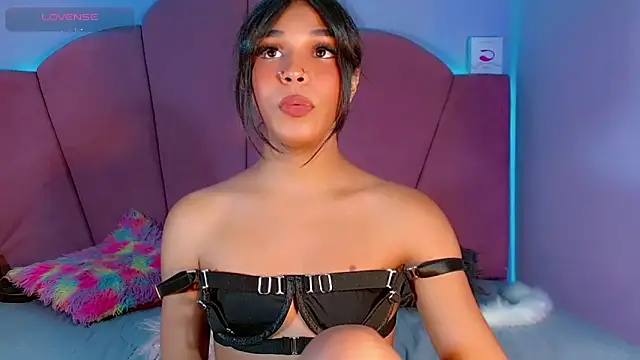 ValentinaMarinn online show from December 14, 11:56 pm