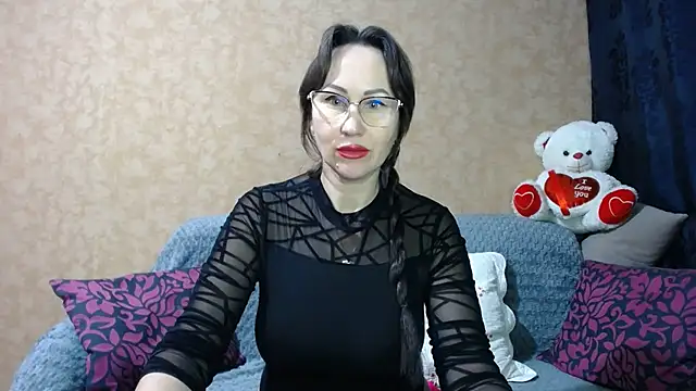 MilfBrunet online show from February 27, 3:15 pm