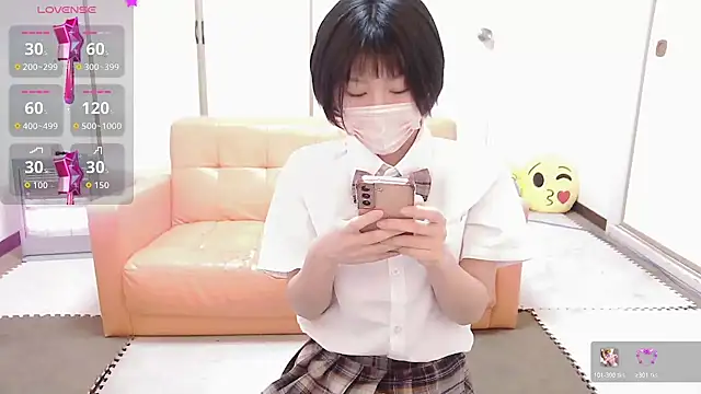 minamina1221 online show from March 11, 7:14 am