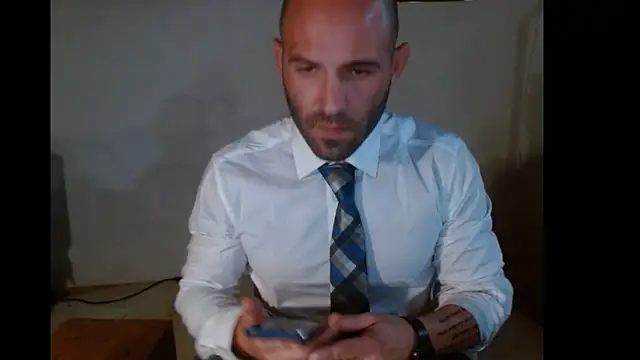 TheNakedPreacher online show from December 13, 8:15 pm