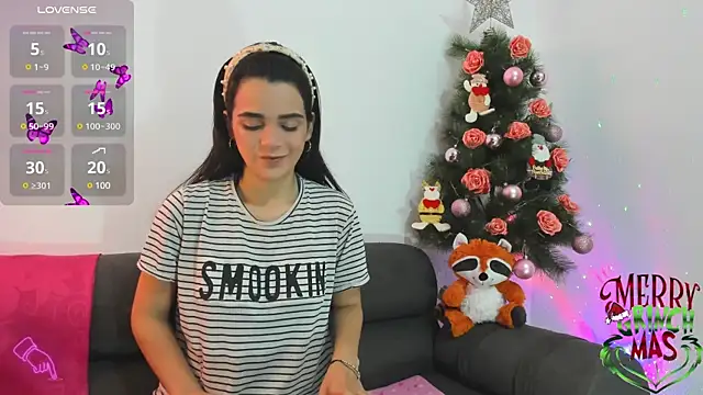 Chloesmithx  online show from December 15, 4:59 pm