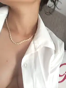 Snapshot of vanyacam_ chatting on December 14, 8:35 pm vanyacam online show from December 14, 8:35 pm