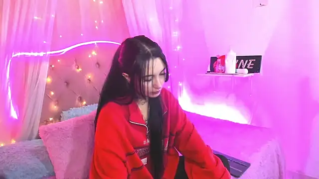  Mia  9 online show from March 15, 9:16 pm