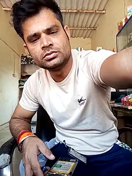 Snapshot of Priynkarani chatting on November 19, 5:29 am Priynkarani online show from November 19, 5:29 am