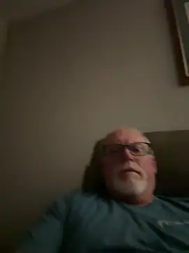 Snapshot of wildrocket02 chatting on May 24, 3:22 am wildrocket02 online show from May 24, 3:22 am