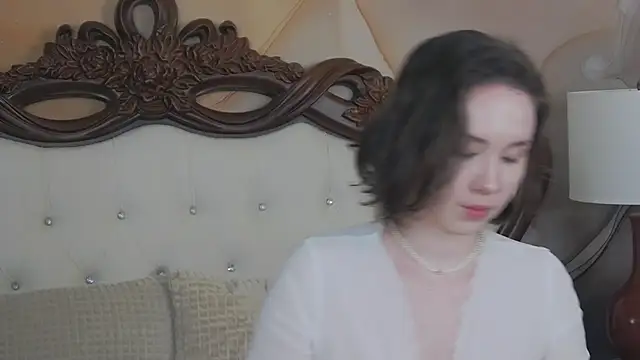 IreneRaye online show from February 5, 4:48 am