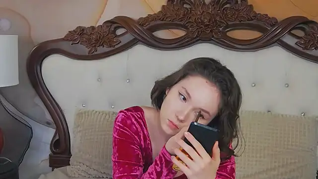 IreneRaye online show from February 11, 4:55 am