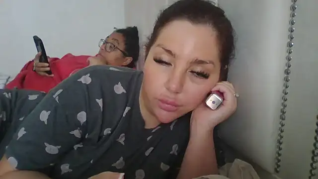 vanilla chocolate23 online show from December 2, 11:56 am