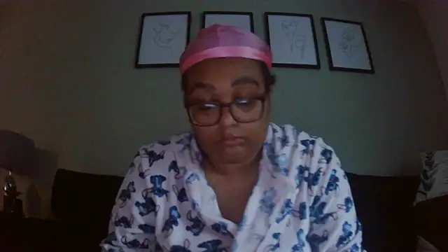 Snapshot of vanilla_chocolate23 chatting on October 7, 6:43 am vanilla chocolate23 online show from October 7, 6:43 am