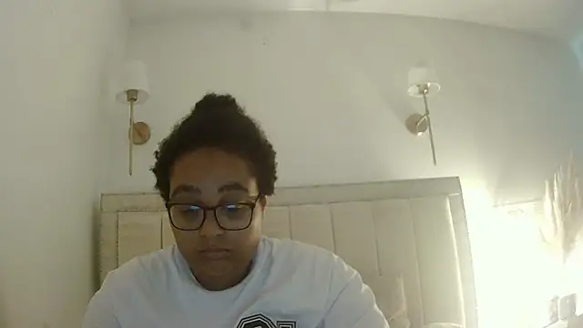 Snapshot of vanilla_chocolate23 chatting on October 11, 8:24 am vanilla chocolate23 online show from October 11, 8:24 am