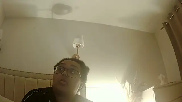 Snapshot of vanilla_chocolate23 chatting on November 7, 5:13 pm vanilla chocolate23 online show from November 7, 5:13 pm