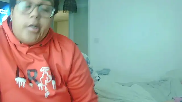 Snapshot of vanilla_chocolate23 chatting on December 1, 2:55 pm vanilla chocolate23 online show from December 1, 2:55 pm