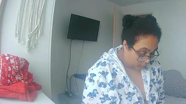 vanilla chocolate23 online show from February 16, 11:39 am