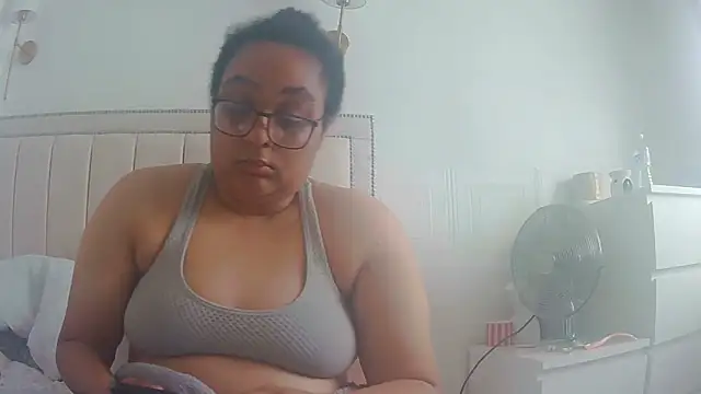 vanilla chocolate23 online show from June 20, 6:16 am