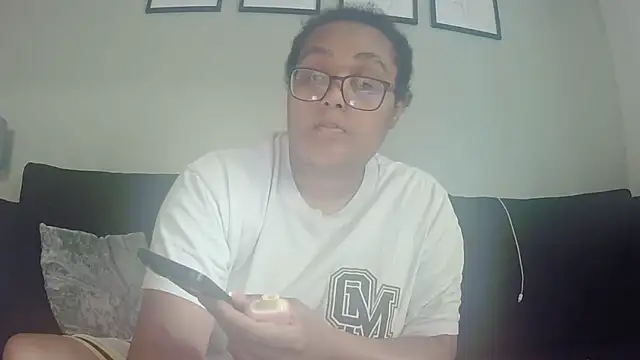 Snapshot of vanilla_chocolate23 chatting on July 2, 8:09 am vanilla chocolate23 online show from July 2, 8:09 am