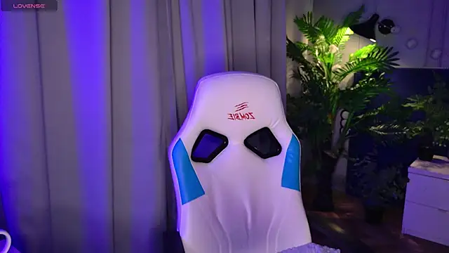 Snapshot of EnnySunrise chatting on September 25, 7:06 pm EnnySunrise online show from September 25, 7:06 pm