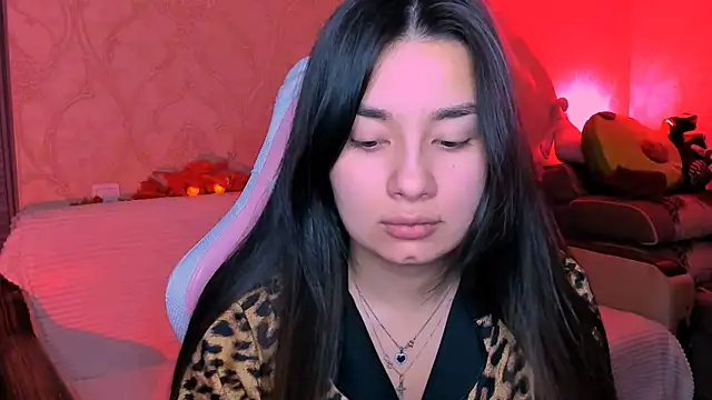 Swee Alicee online show from October 7, 6:49 pm