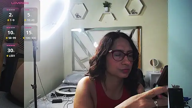 marilynetthan online show from May 18, 1:50 pm