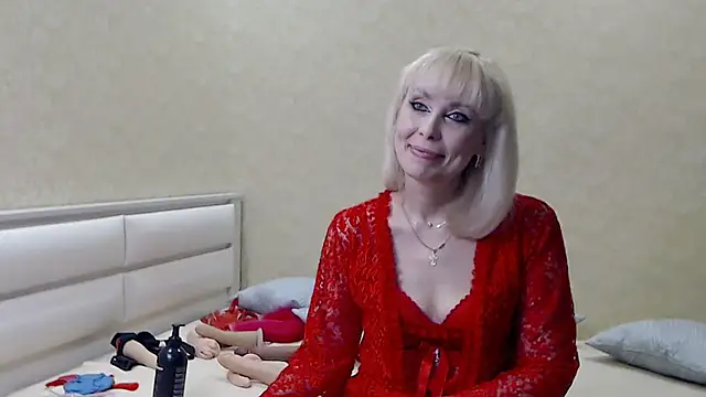 Snapshot of LadyMargo888 chatting on March 18, 5:42 pm LadyMargo888 online show from March 18, 5:42 pm