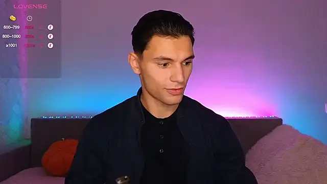 denlover1 online show from November 7, 7:30 am