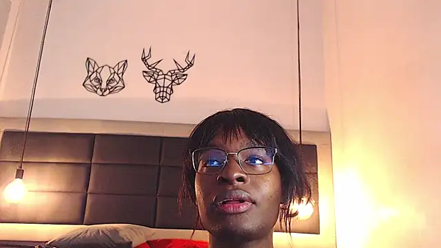 candy lovee69 online show from February 13, 8:05 pm