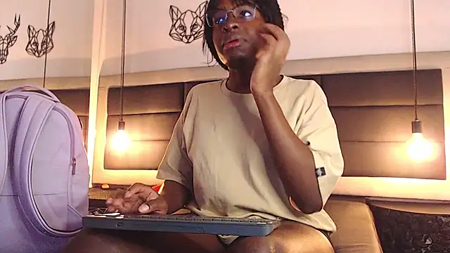 candy lovee69 online show from March 6, 8:27 pm