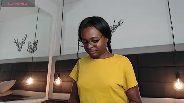 candy lovee69 online show from June 4, 8:59 pm